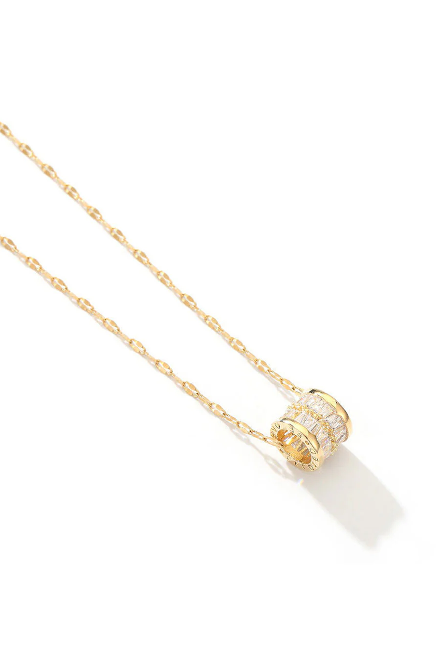 18K Gold Plated Stainless Steel Rhinestone Circle Pendant Necklace - Image 2