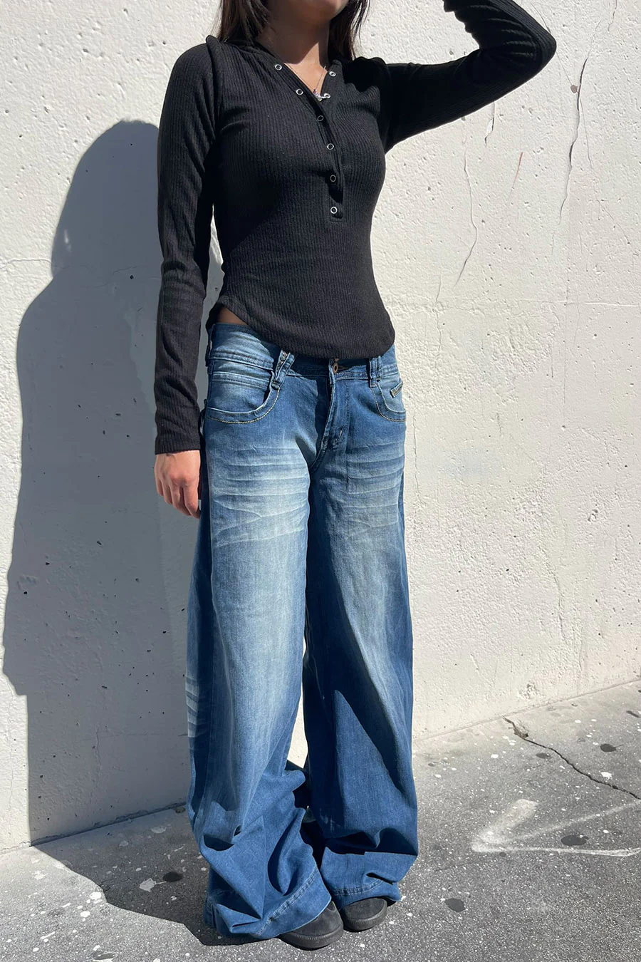 2000s Low-Rise Dual-Button Loose Wide Leg Denim Pants - Image 4