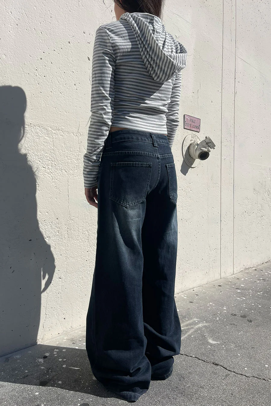 2000s Low-Rise Loose Wide Leg Dark Wash Denim Pants - Image 4