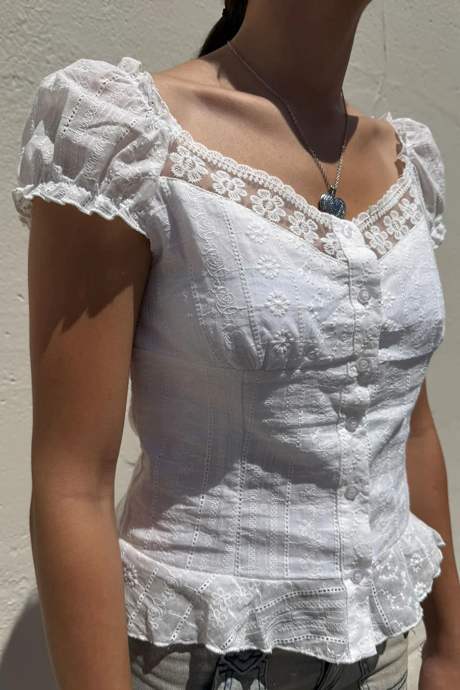 2000s Romantic Chic Lace Trim Puff Short Sleeve Button-Up Eyelet Blouse Shirt - Image 5