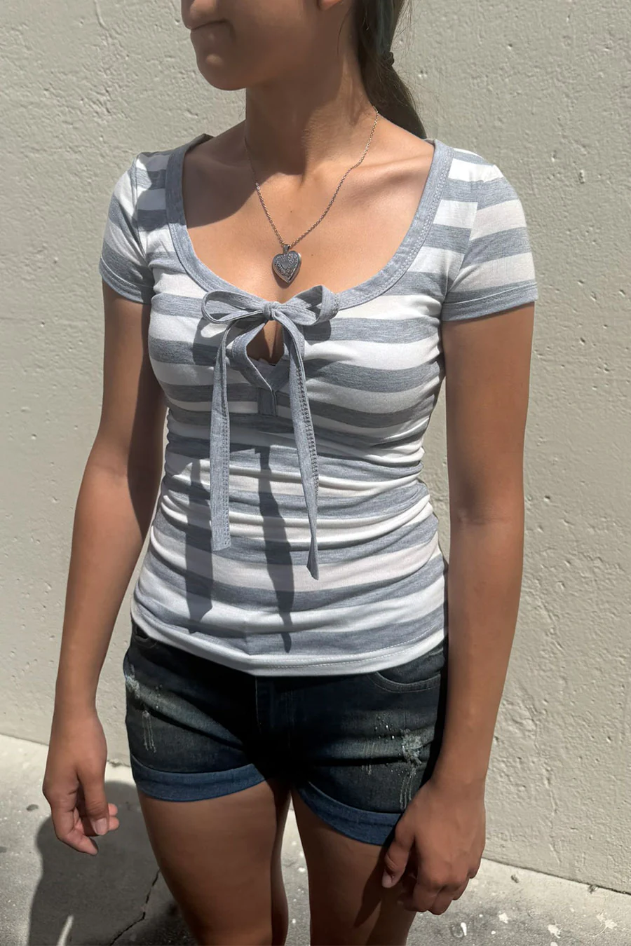2000s Y2K Grunge Style Stripped Scoop Neck Short Sleeve Top