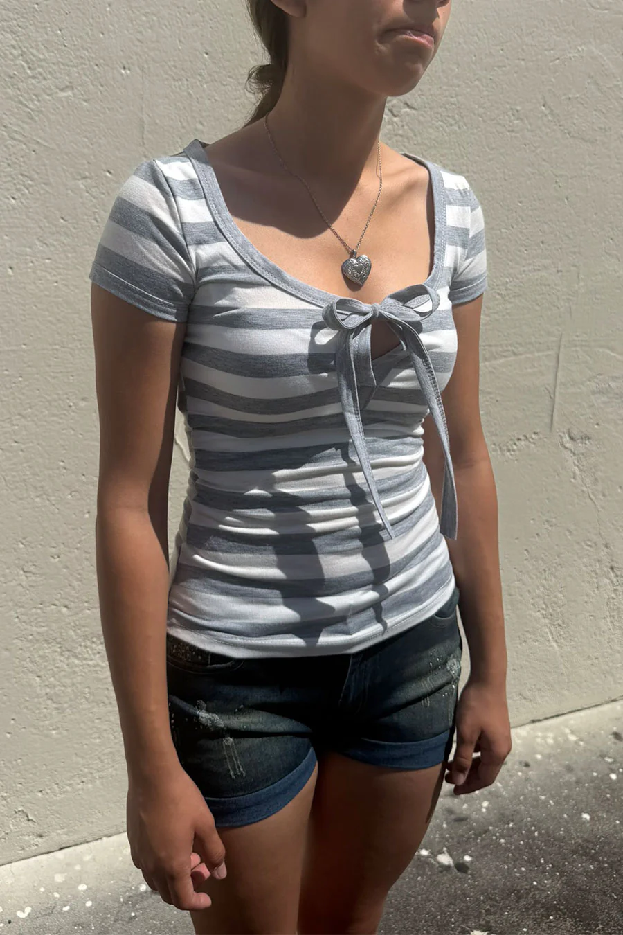 2000s Y2K Grunge Style Stripped Scoop Neck Short Sleeve Top - Image 2