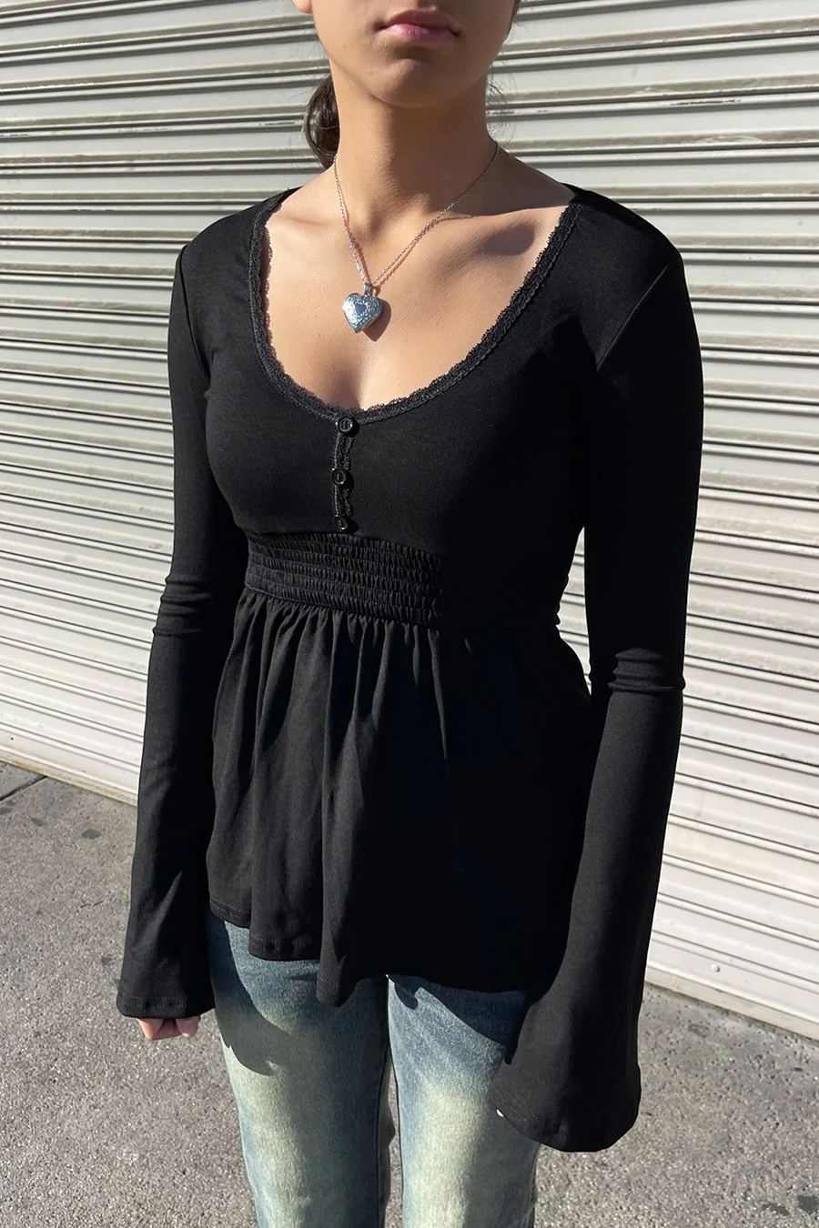 2000s Vintage Plunging Neck Smocked Babydoll Long Sleeve Top - Image 3
