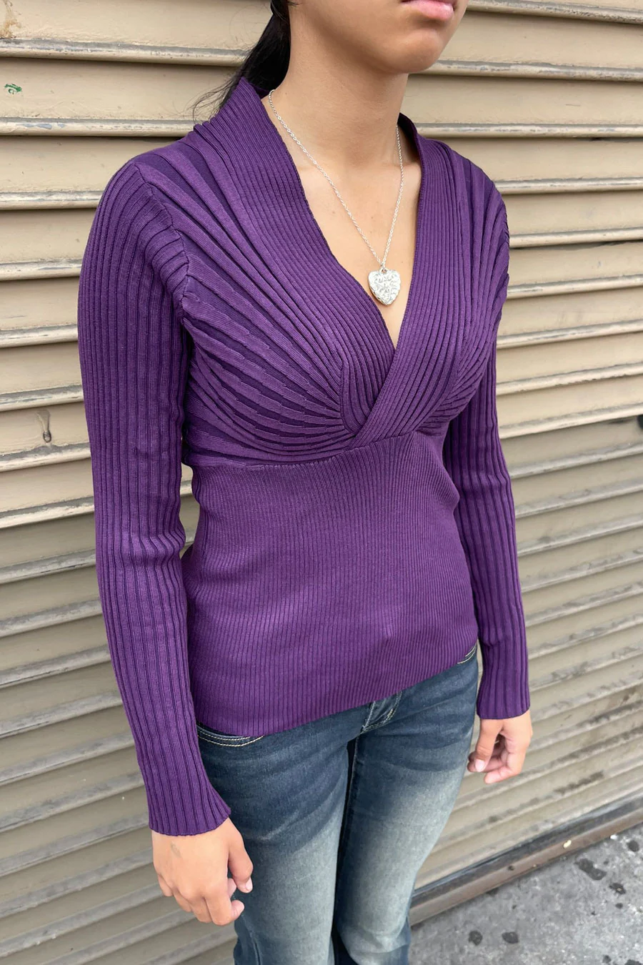2000s Vintage Style Long Sleeve Surplice Rib Sweater Top - Image 4