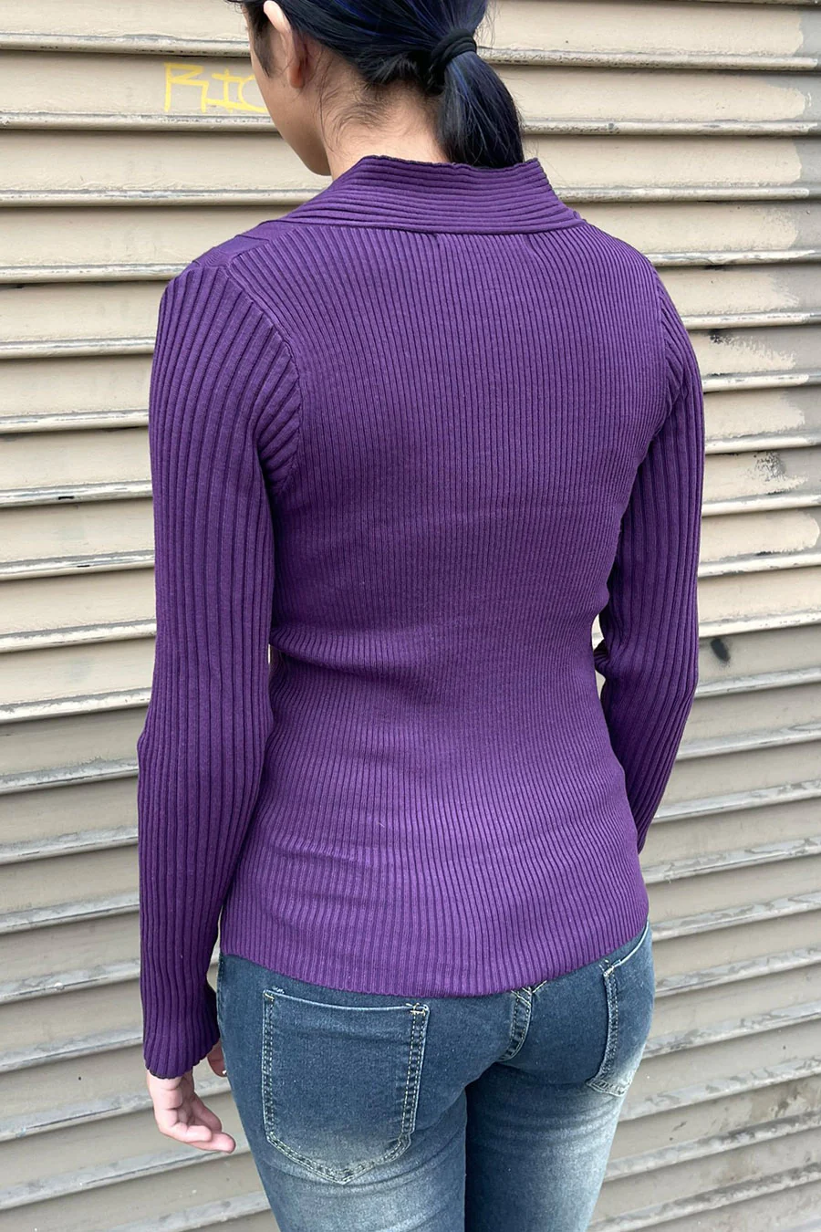 2000s Vintage Style Long Sleeve Surplice Rib Sweater Top - Image 5