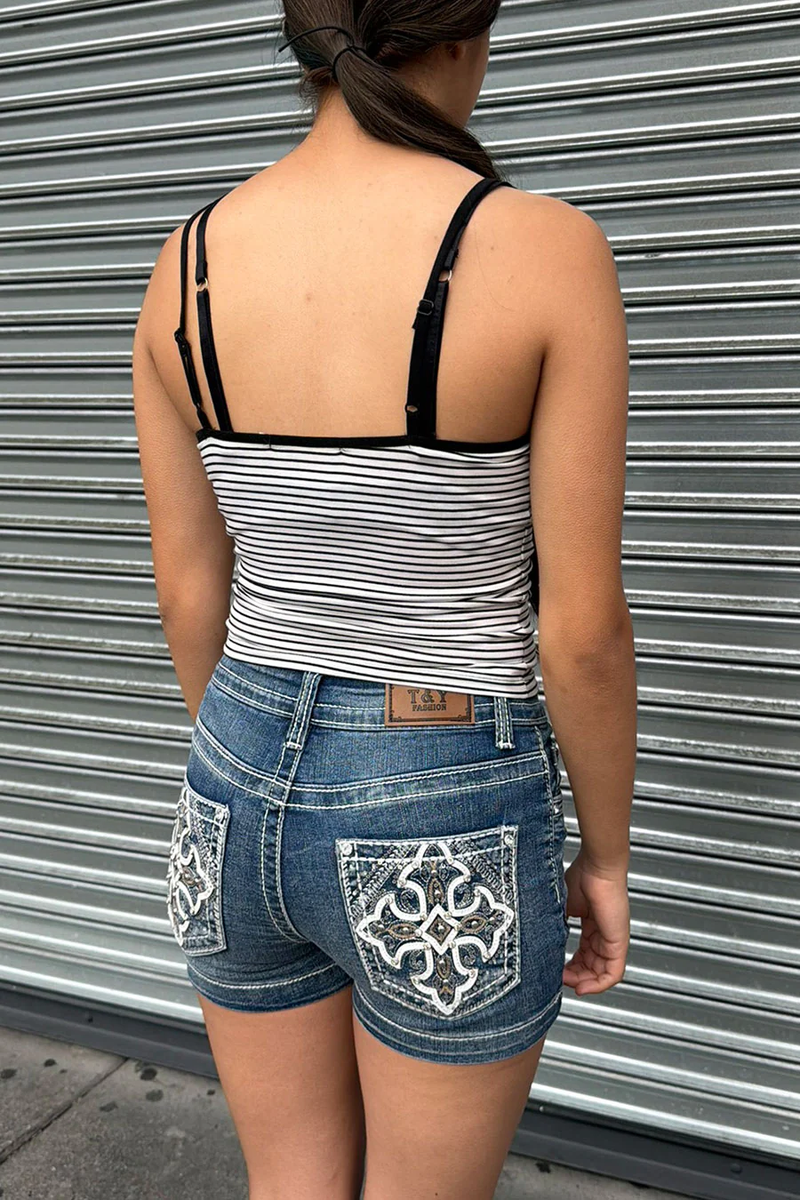 2000s Yarn-Dyed Stripe Adjustable Strap Cami Top - Image 3