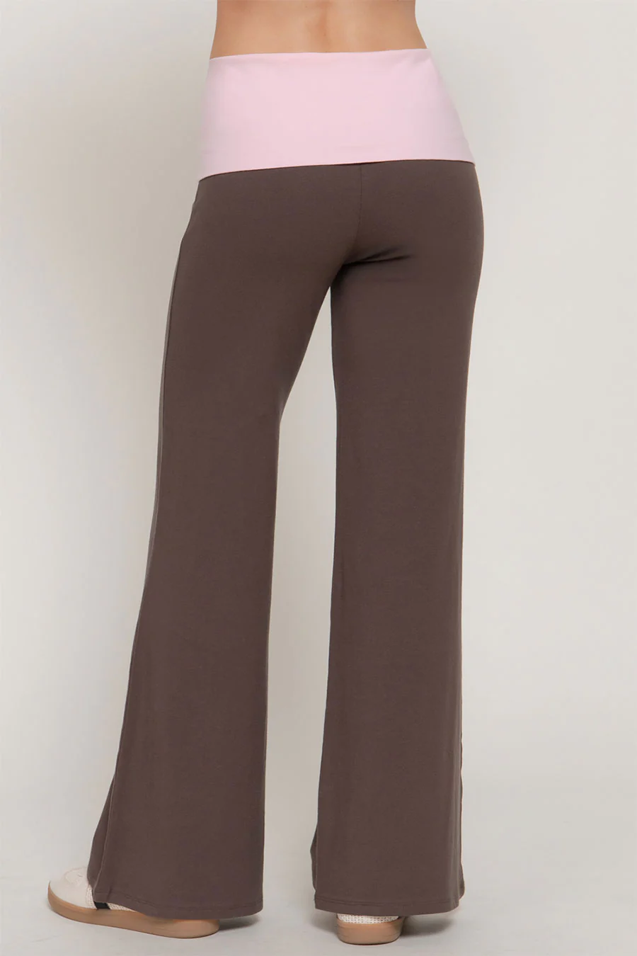 Basic Contrasting Color Folded Waist Yoga Pants - Image 7