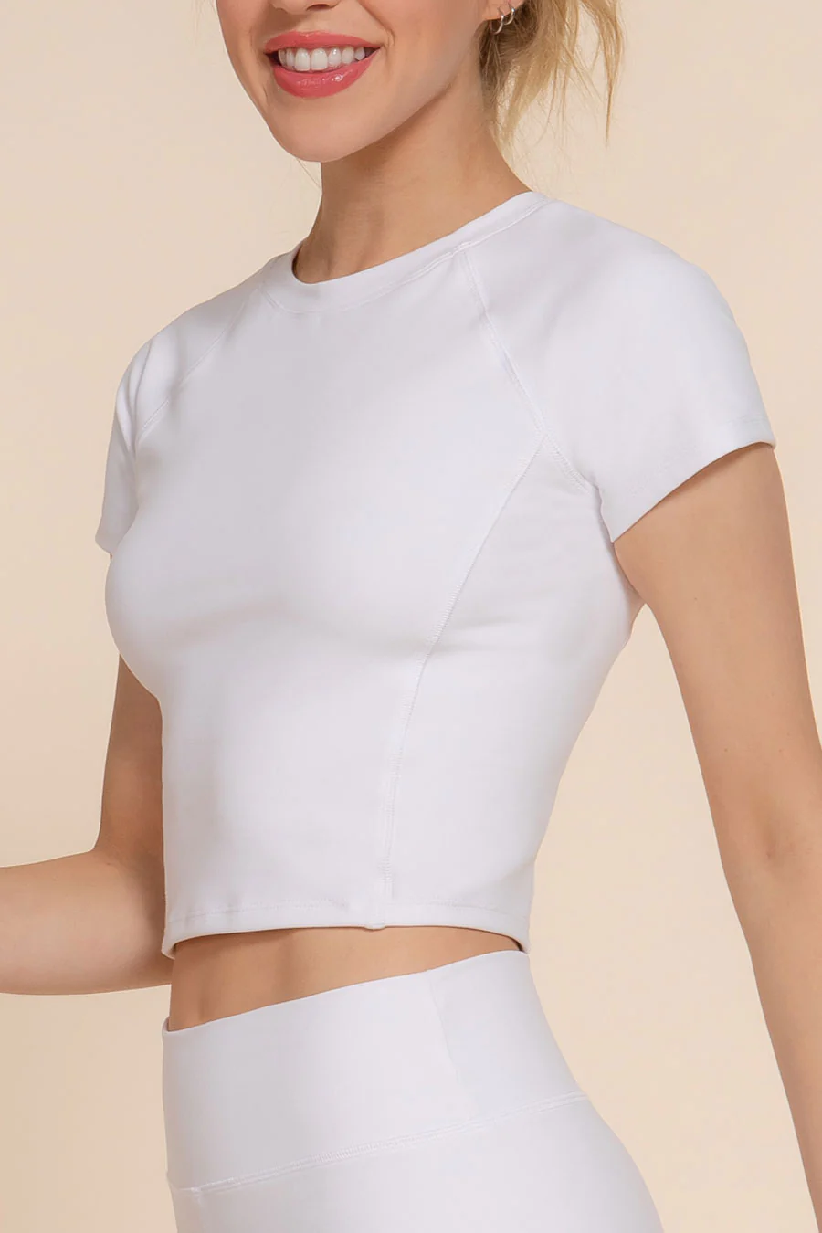 Basic Short Sleeve Crew Neck Workout Top - Image 10