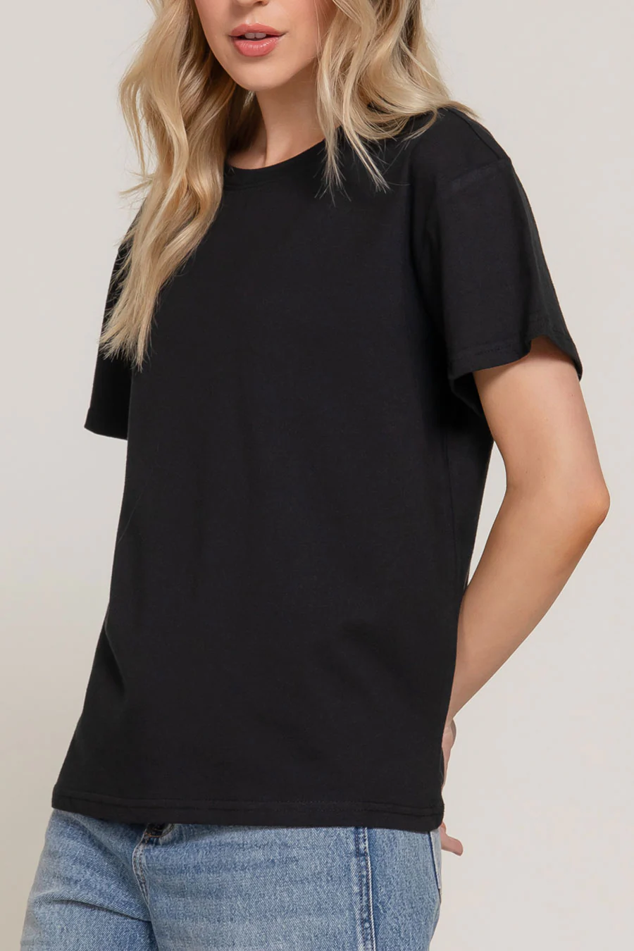 Basic Short Sleeve Round Neck Loose Fit Cotton Tee - Image 7