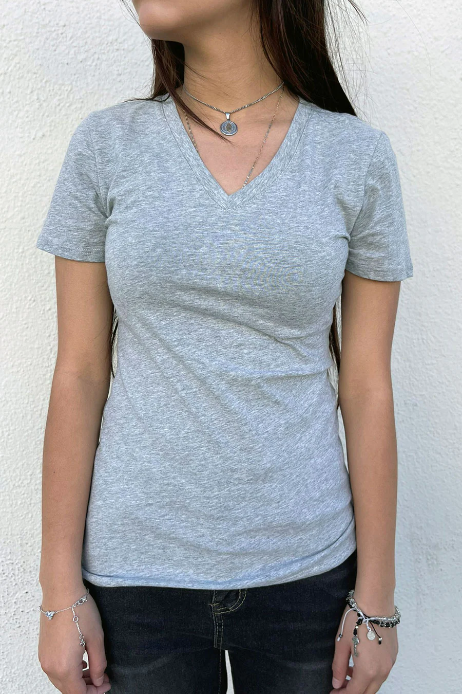 Basic Short Sleeve V-Neck T-Shirt - Image 4