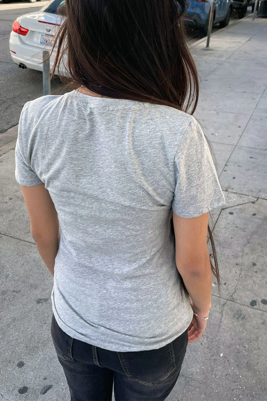 Basic Short Sleeve V-Neck T-Shirt - Image 5