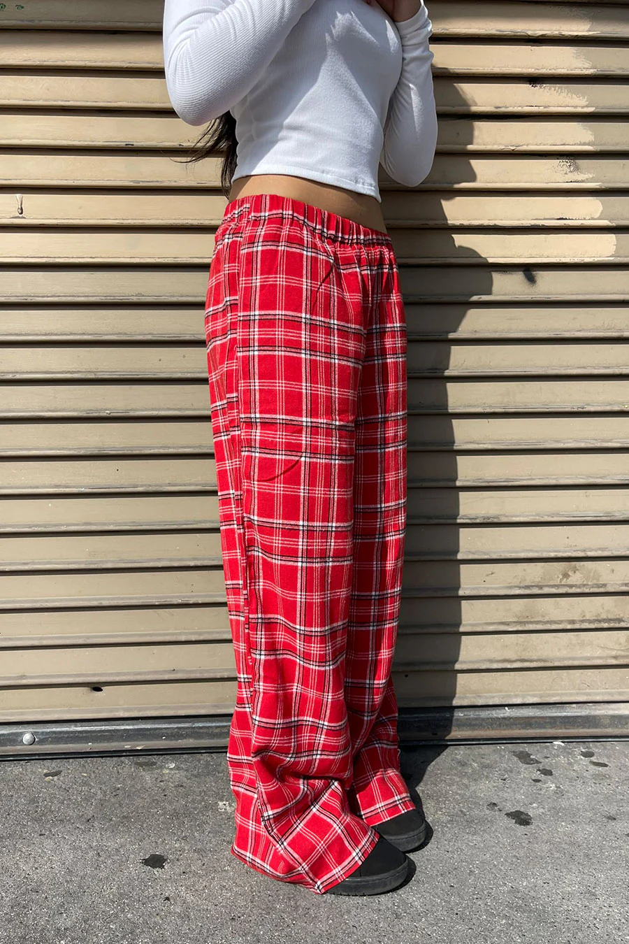 Basic Yarn-Dyed Plaid Flannel Pajama Pants with Side Pockets - Image 5