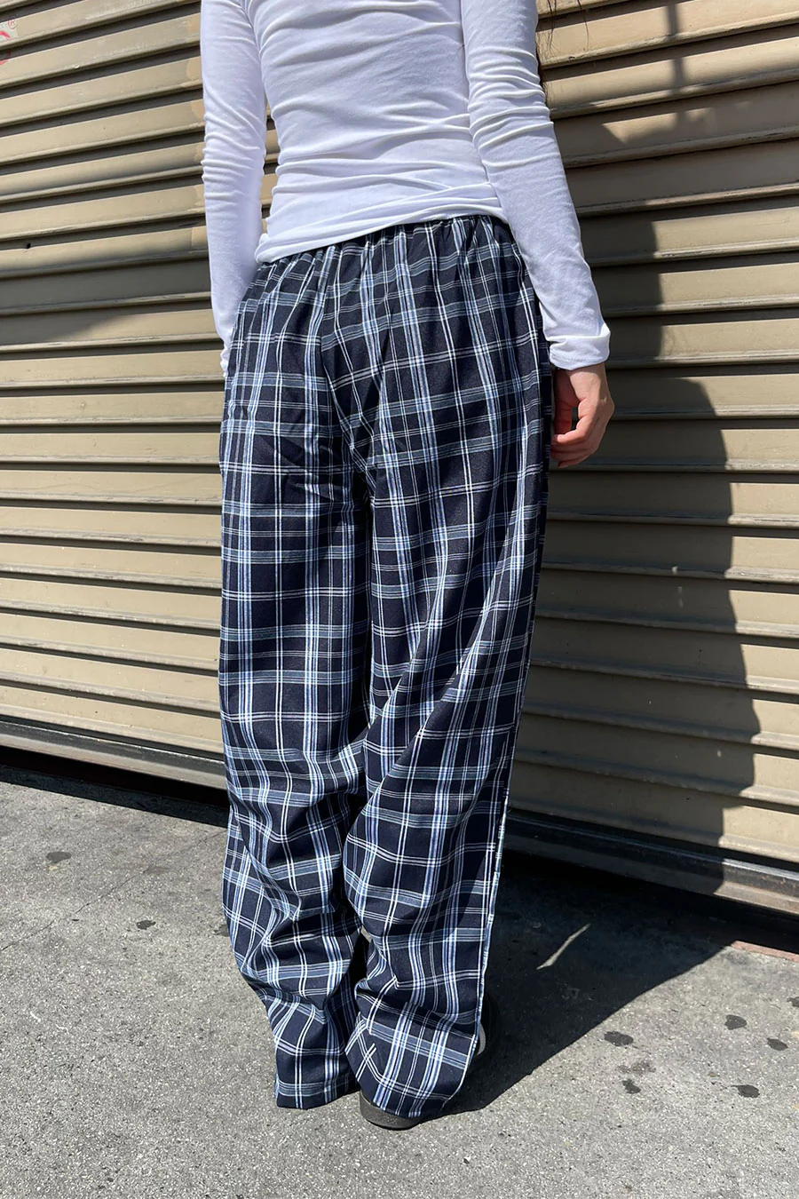 Basic Yarn-Dyed Plaid Pajama Pants with Side Pockets - Image 3