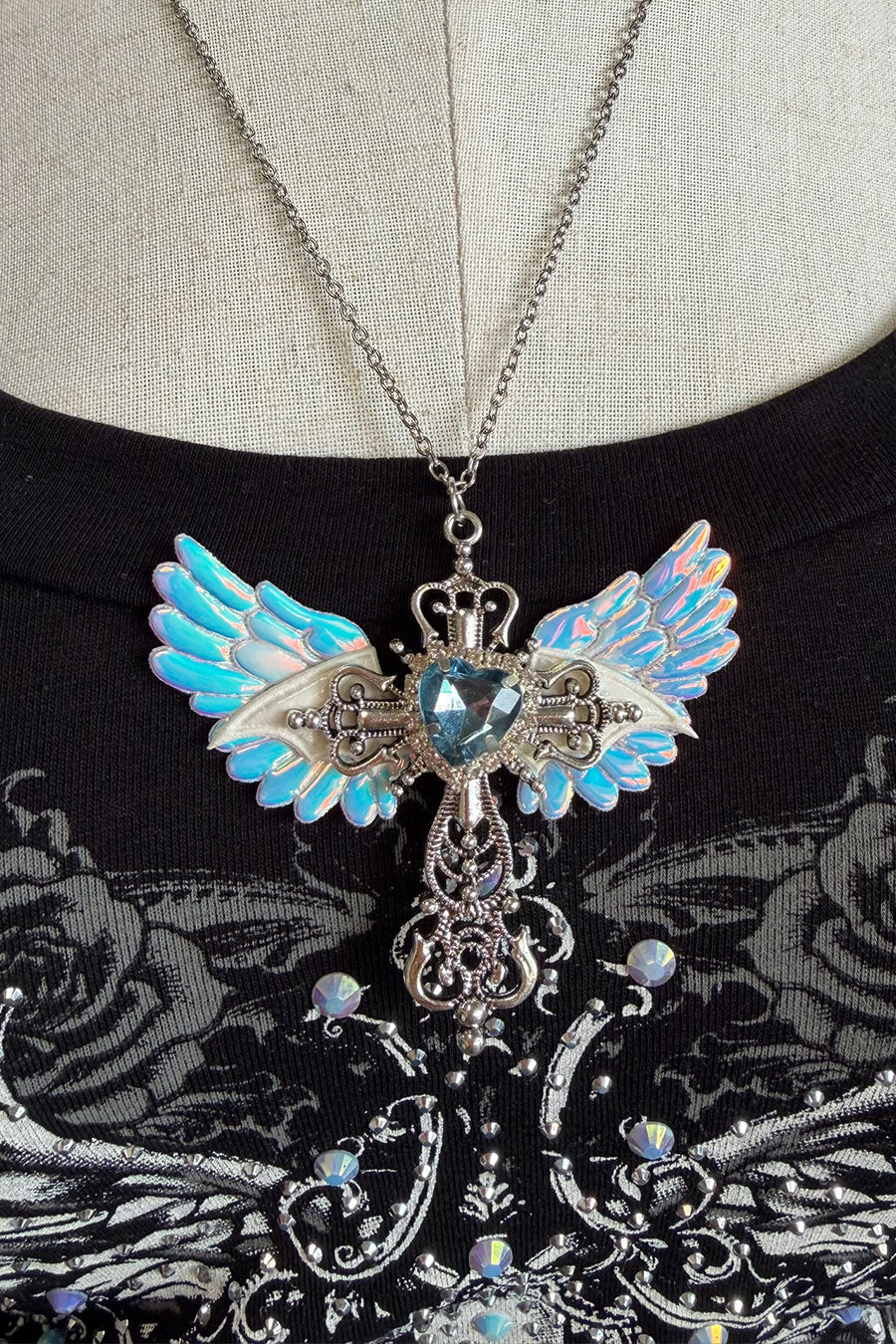 Gothic Angel Wing & Cross Y2K Pendant Necklace - Image 4