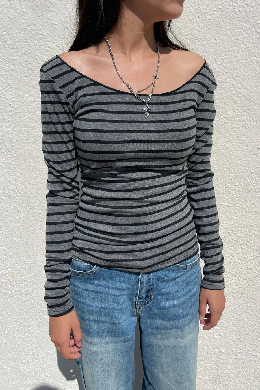Grunge Look Off-The-Shoulder Long Sleeve Striped Top - Image 3