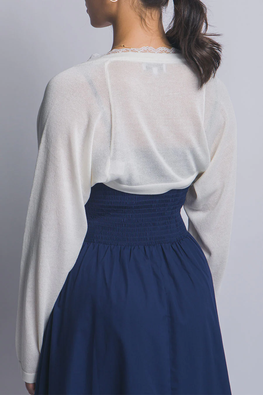 Lightweight Bolero Sweater with Lace Trim Detail - Image 4