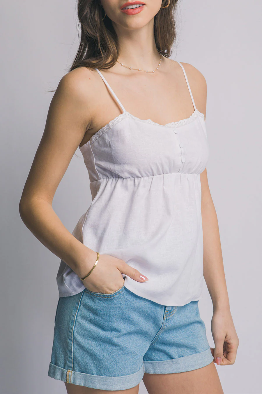 Linen-Blend Ruffled Edge Button-Decorated Cami Flowy Top - Image 8