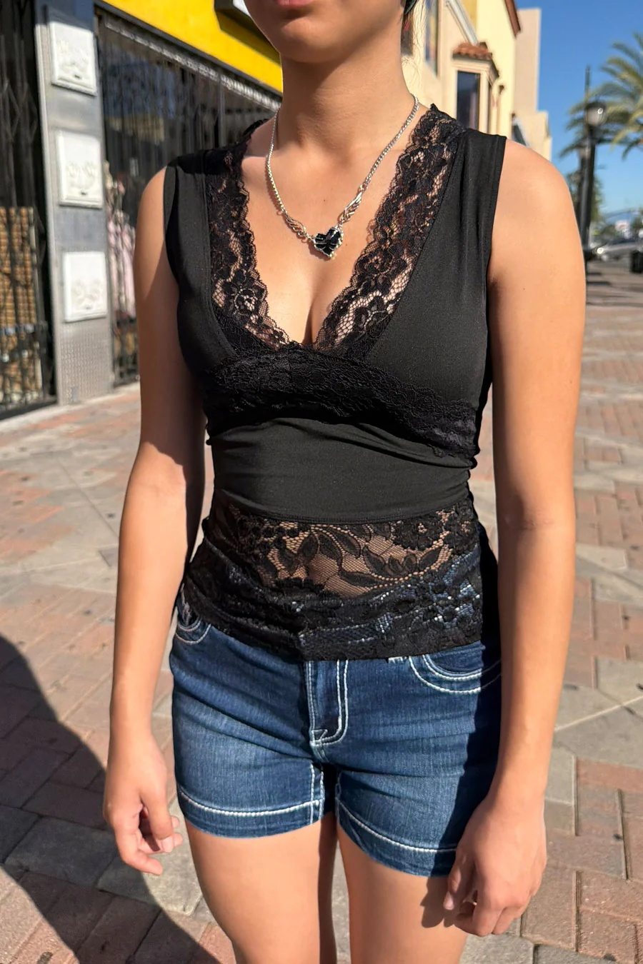 Romantic Goth Lace Block V-Neck Sleeveless Top - Image 3