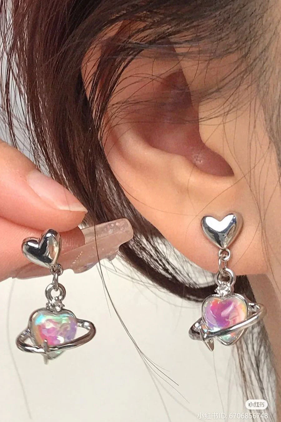 Soft Gothic Hologram Heart Planet Crystal Stud Earrings - Image 2