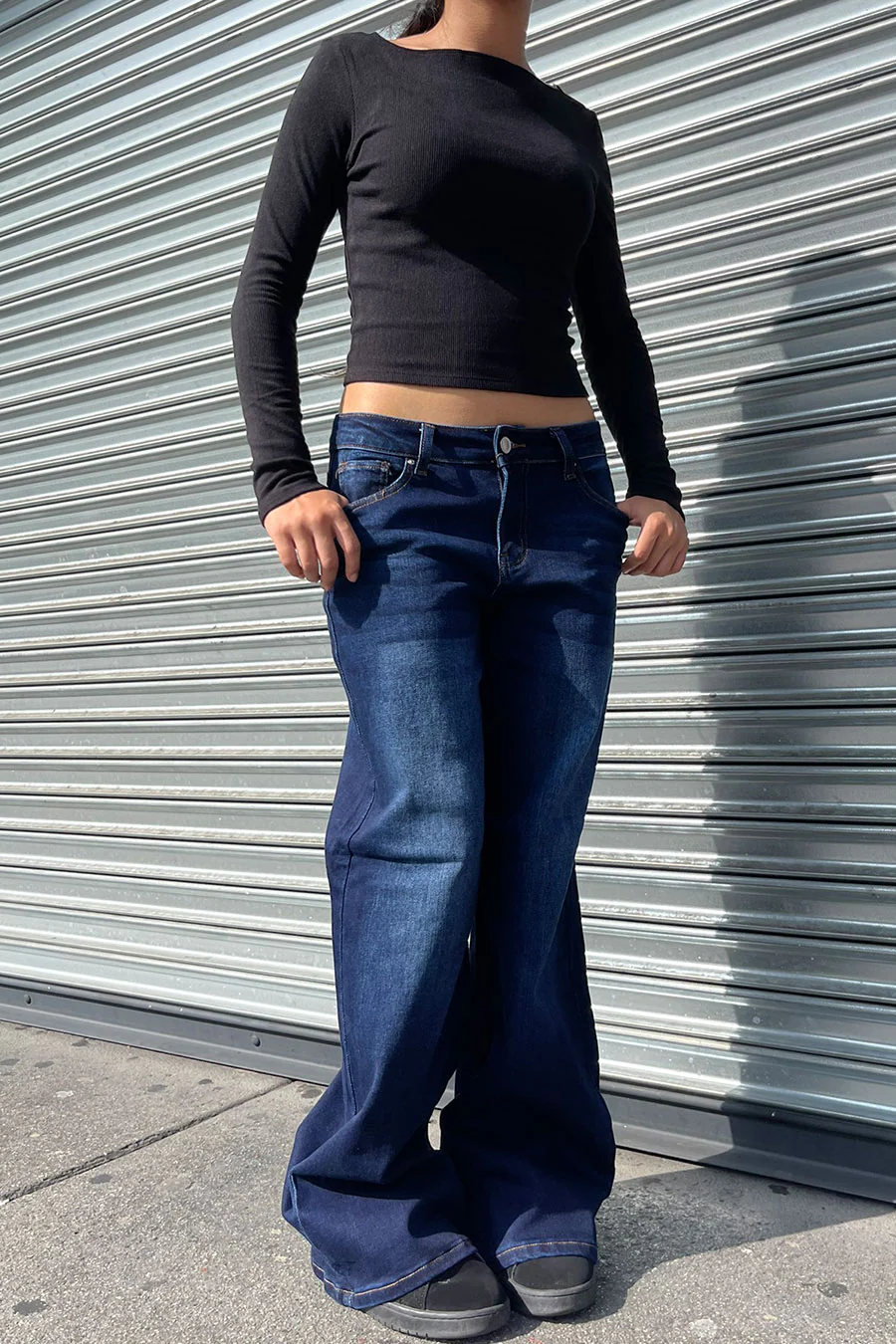 WAXJEAN Low Rise Basic Wide Leg Jean with Great Stretch - Image 3