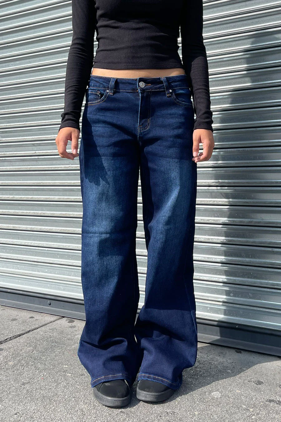 WAXJEAN Low Rise Basic Wide Leg Jean with Great Stretch - Image 4