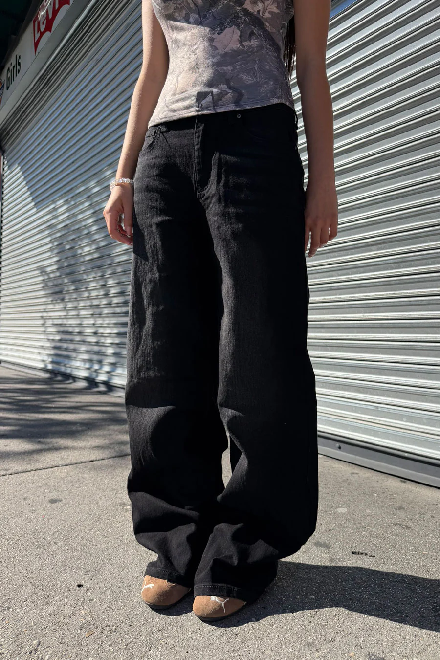 WAXJEAN Low Rise Basic Wide Leg Jean with Good Stretch