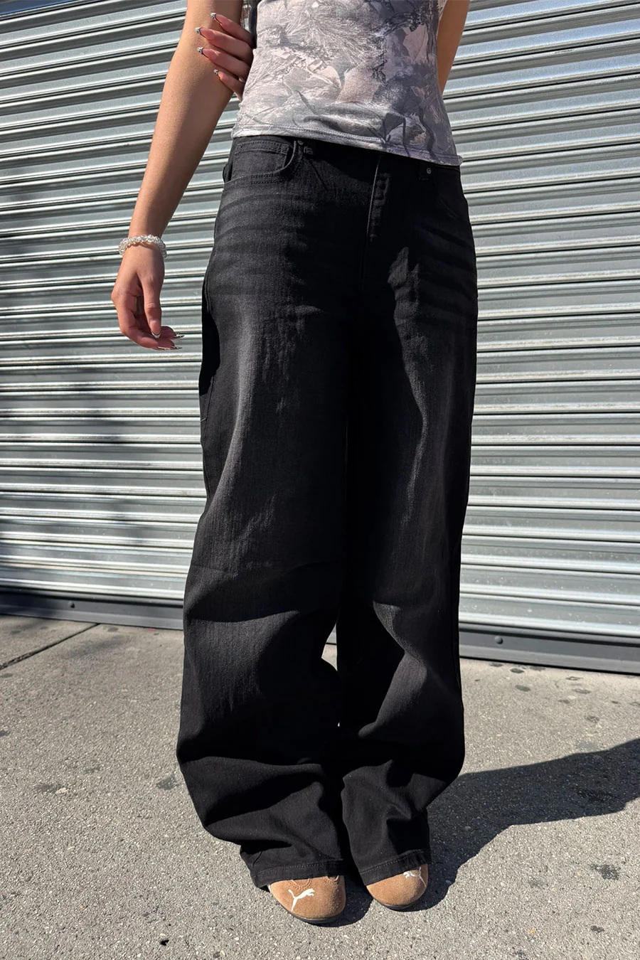 WAXJEAN Low Rise Basic Wide Leg Jean with Good Stretch - Image 2