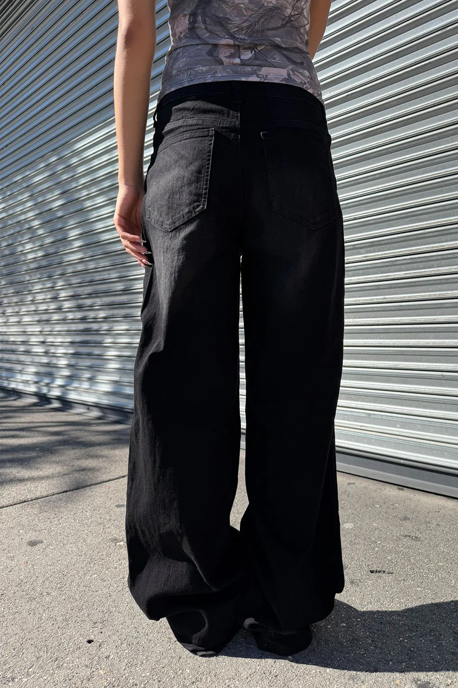 WAXJEAN Low Rise Basic Wide Leg Jean with Good Stretch - Image 4