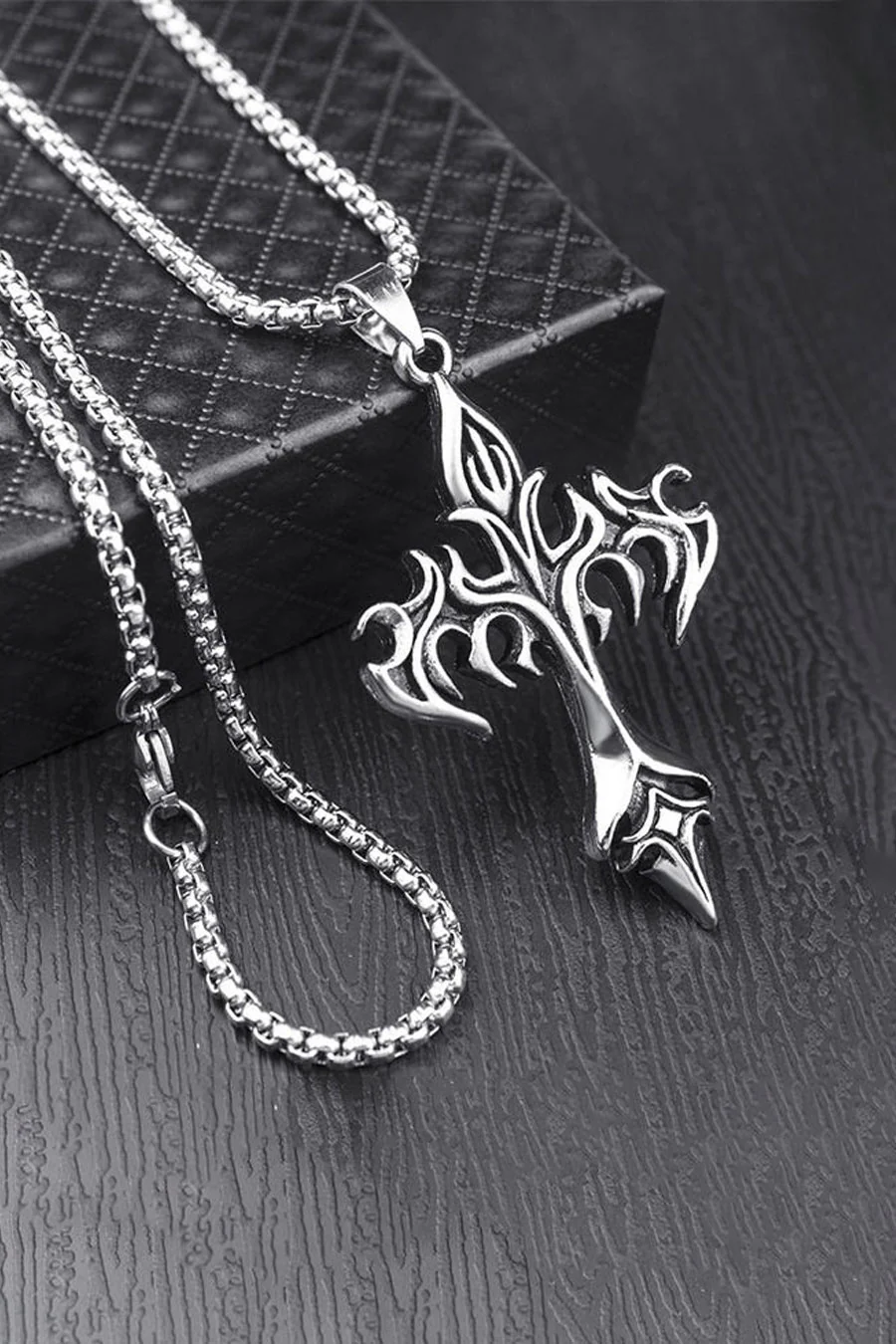 Y2K 2000s Flaming Gothic Cross Pendant Necklace - Image 4