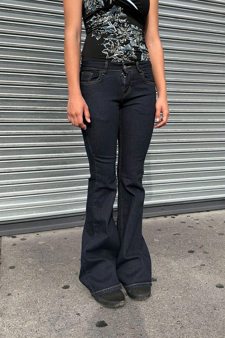 Y2K 2000s Low-Rise Dark Wash Flare Boot Cut Jean with Good Stretch - Image 4