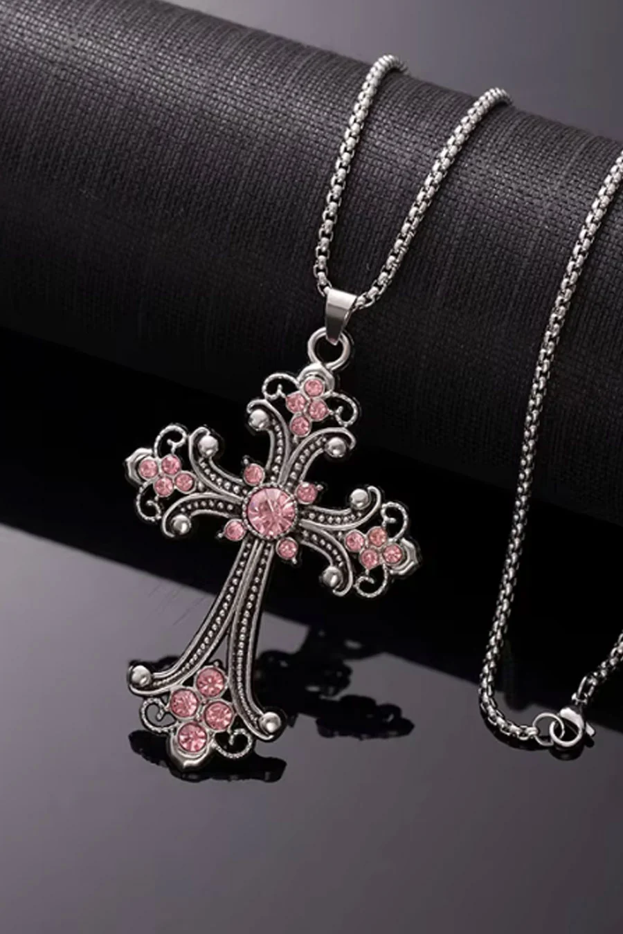 Y2K 2000s Vintage Gothic Rhinestone Cross Pendant Statement Necklace - Image 3