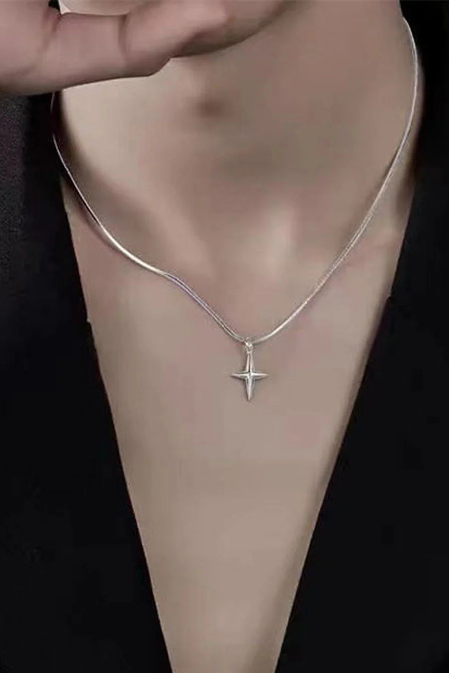 Y2K Four-Point Cross Pendant Necklace - Image 4