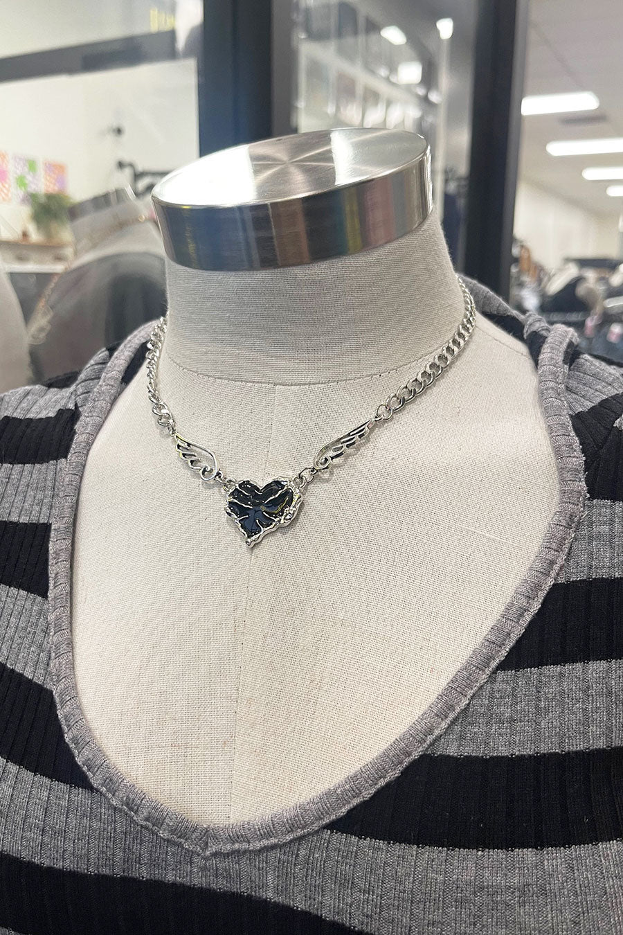 Y2K Gothic Crystal Angel Wing Heart Chain Necklace - Image 3
