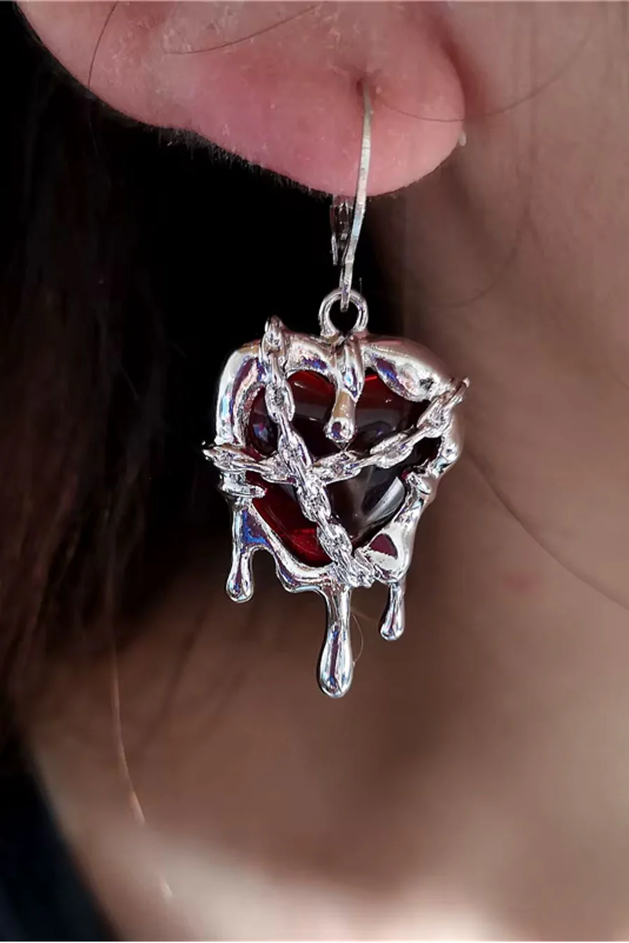 Y2K Gothic Heart Charm Drop Earrings - Image 2