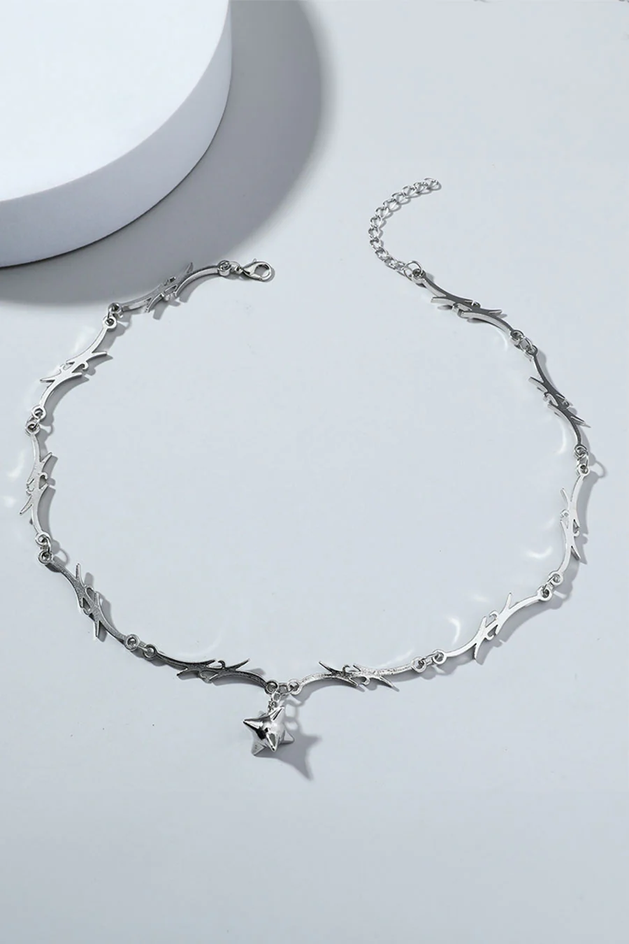 Y2K Gothic/Punk Thorns Pendant Necklace - Image 3