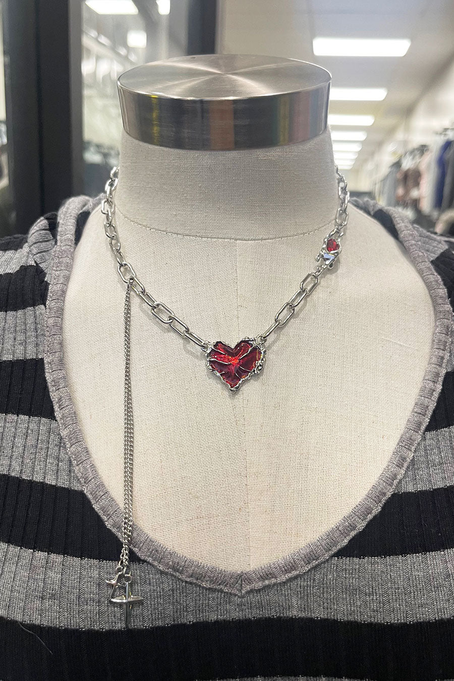 Y2K Gothic Red Crystal Heart Steel Chain Necklace - Image 3