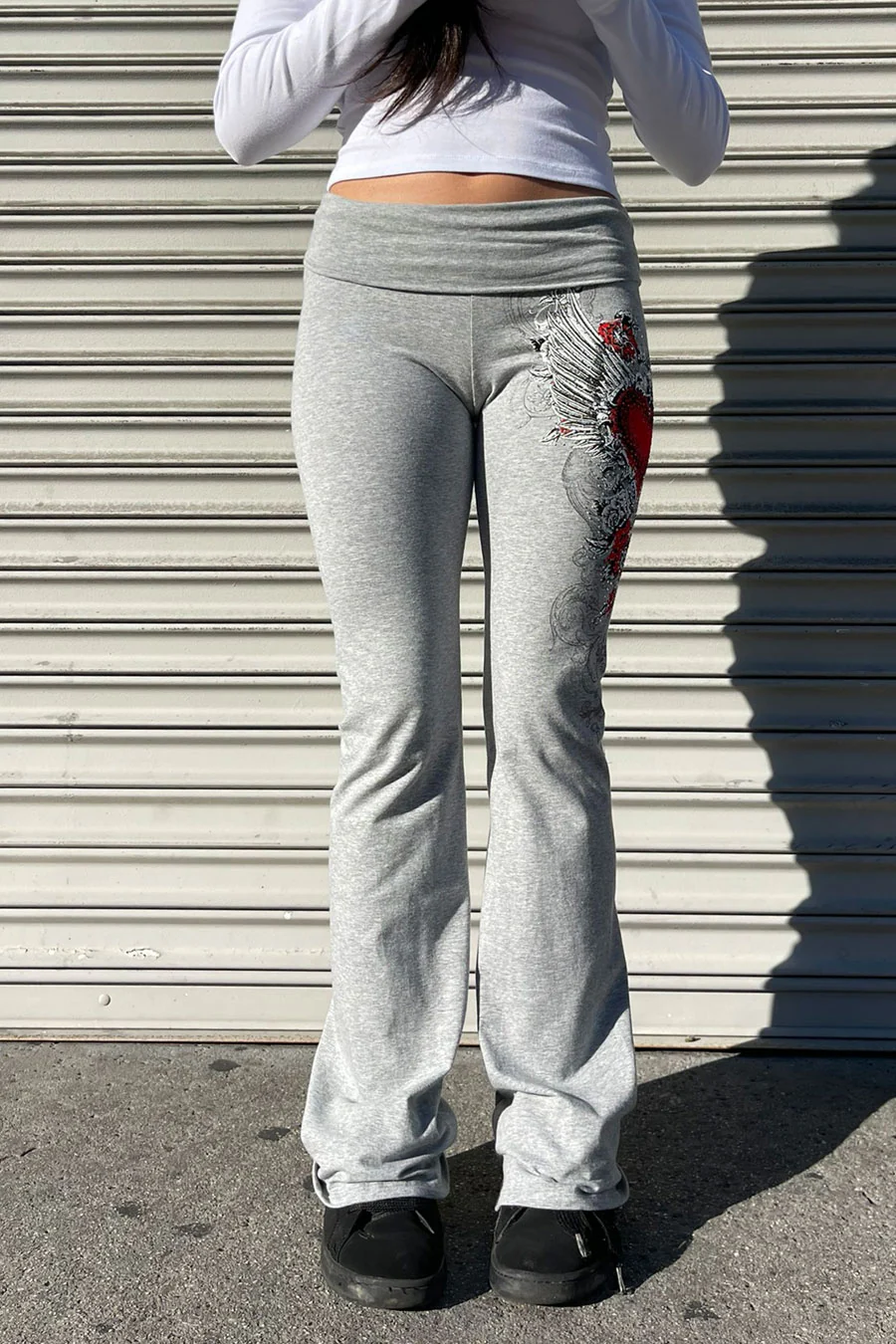 Y2K McBling Red Heart Graphic Rhinestone Print Fold-Over Flare Pants - Image 8