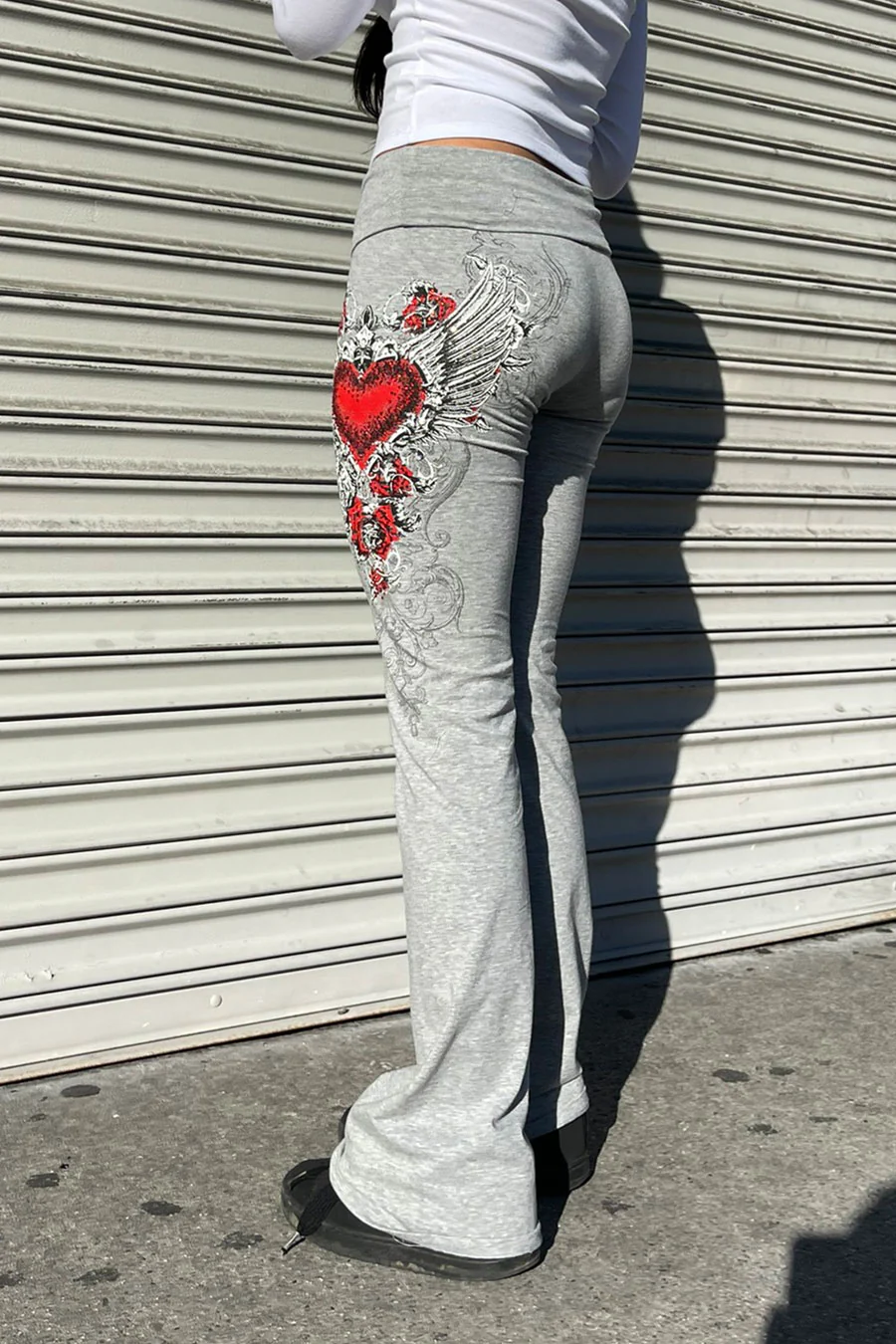 Y2K McBling Red Heart Graphic Rhinestone Print Fold-Over Flare Pants - Image 9